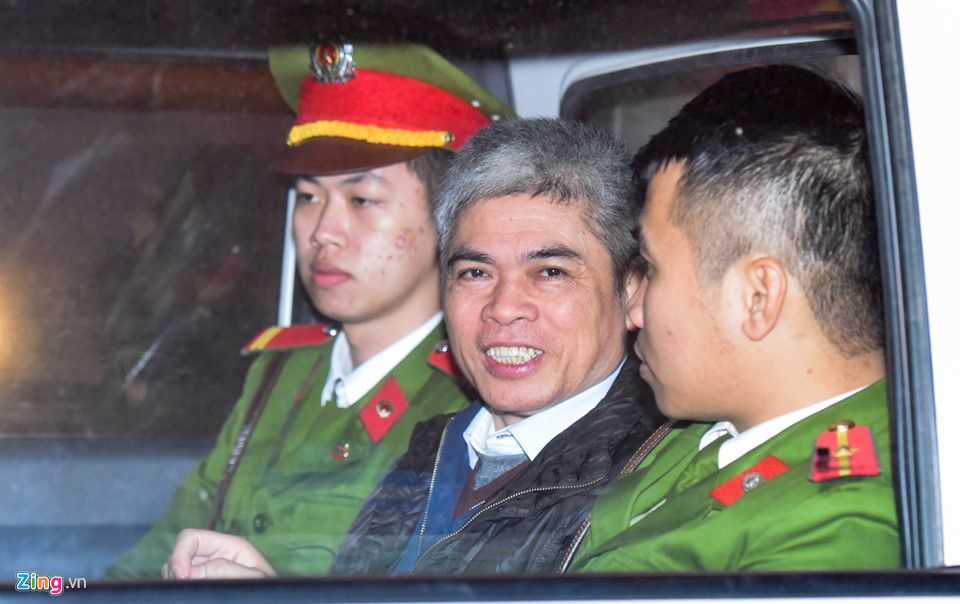 Những khoảnh khắc trong 10 ngày xét xử ông Đinh La Thăng và 21 bị cáo